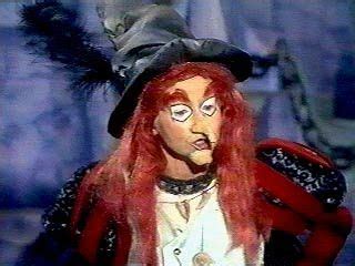 Hr pifnstuf witchy poo